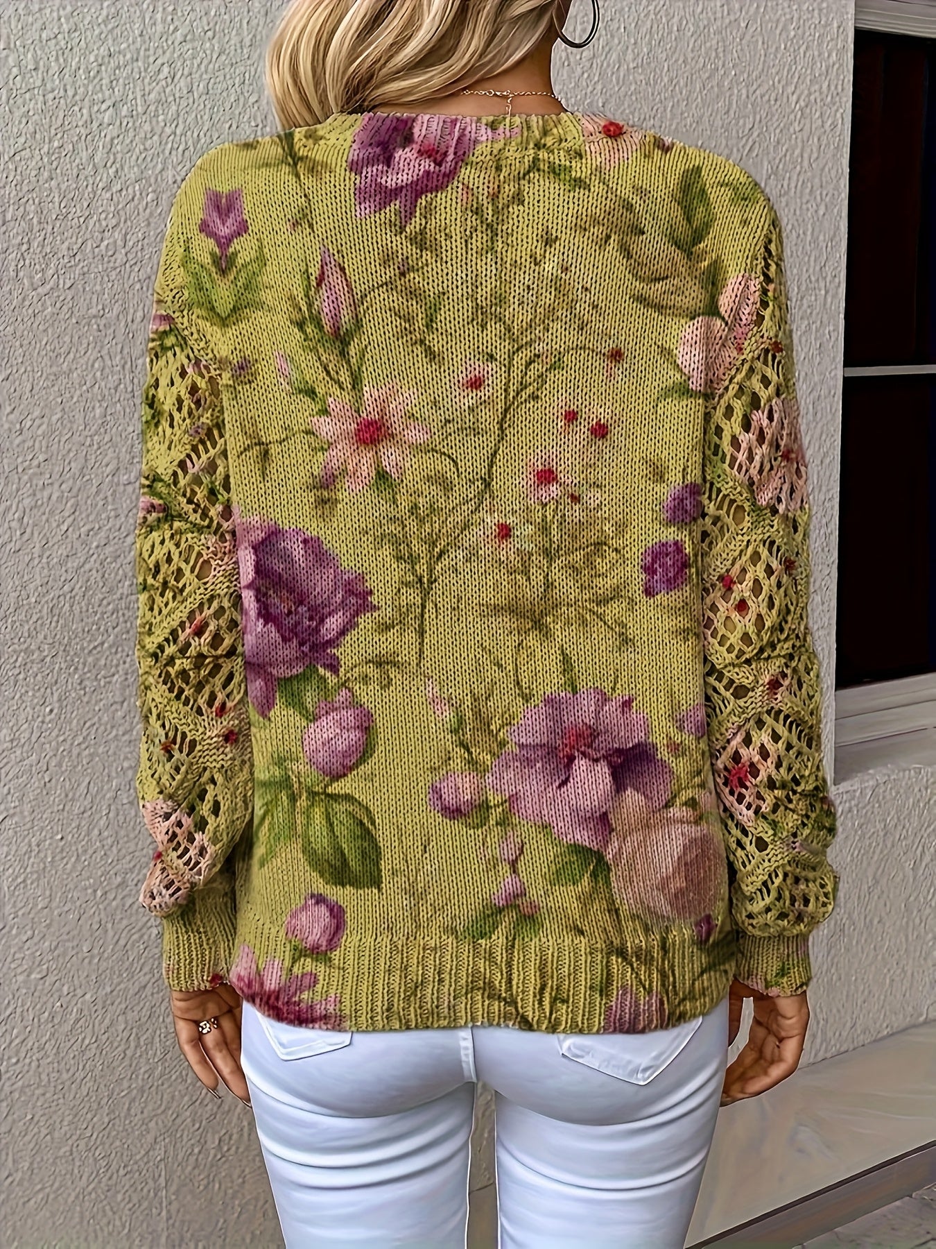 Clara | Soft Woodland Bloom V-Neck Sweater