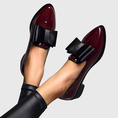 Marilyn | Polished Bow-Detail Loafer